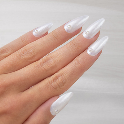 bridal-nails-4.jpg