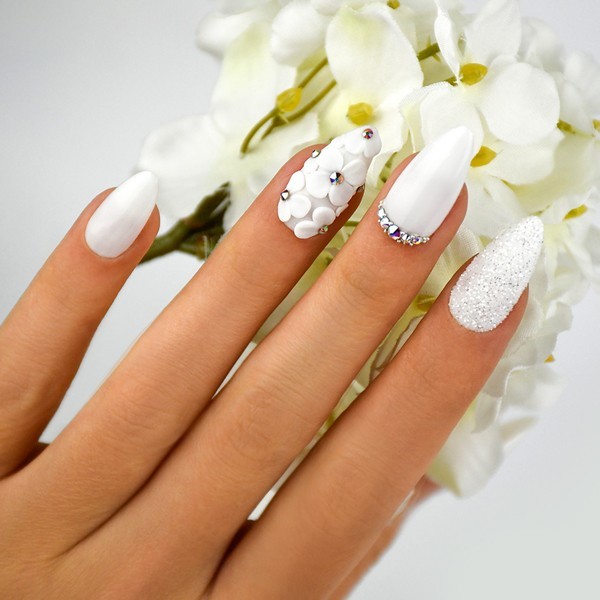 Bridal Nails 2025