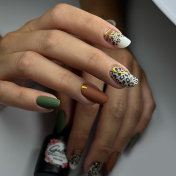 @maria_katsouli_nails