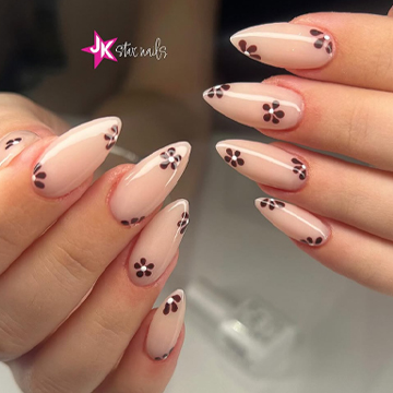 @chrysa_nailsss