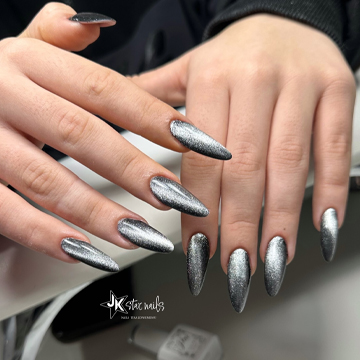 @nails_tinazopounidou